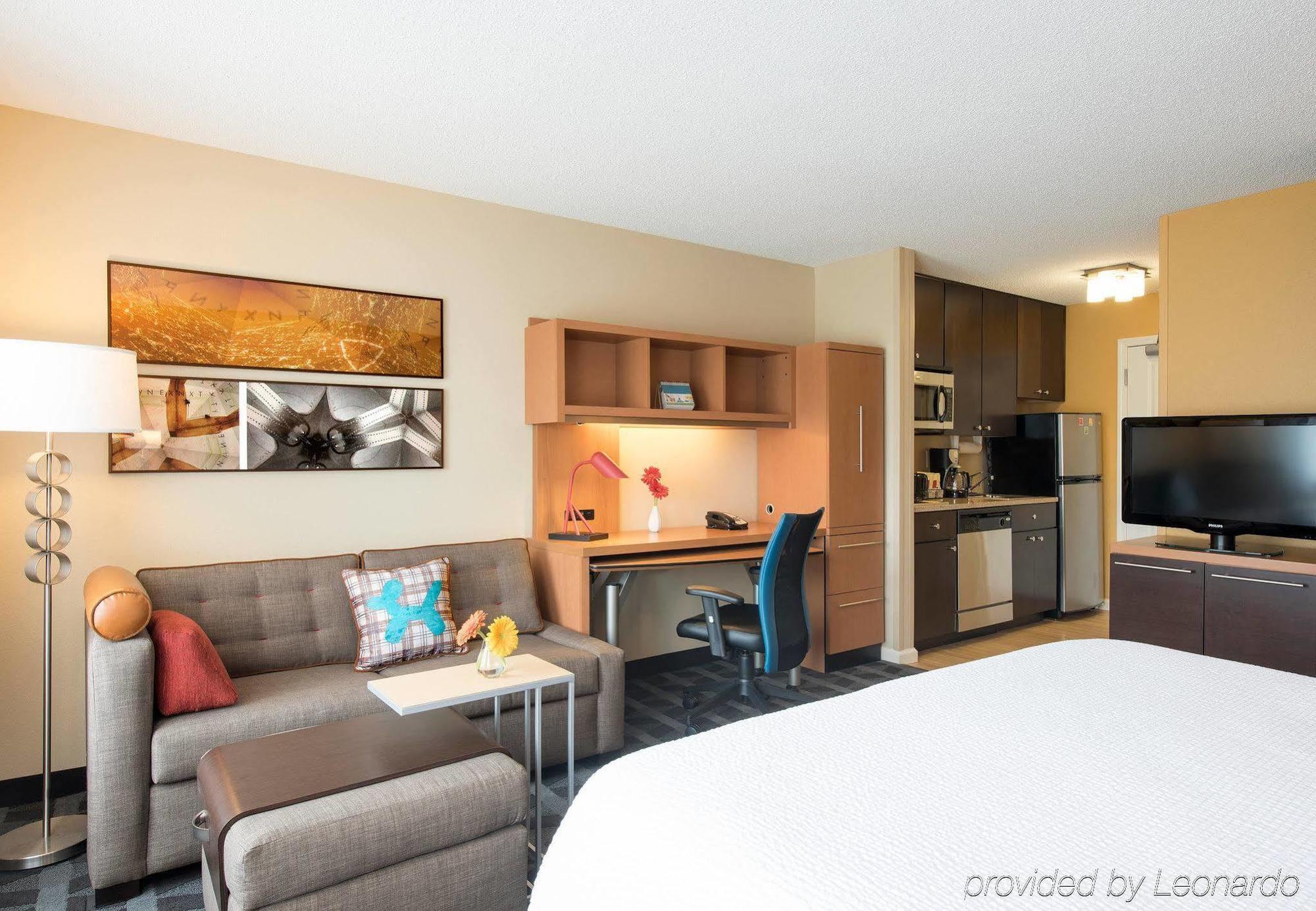 Towneplace Suites By Marriott Kalamazoo Portage Exterior photo